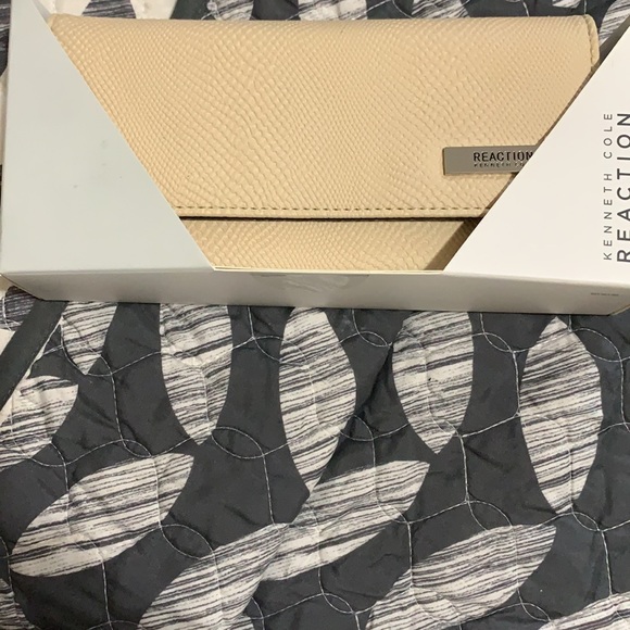 Wallets - Picture 4 of 5